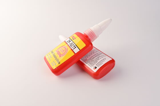 Threadlocker Yapıştırıcı Kırmızı Yüksek Güçlü Anaerobik vida yapıştırıcı Endüstriyel Mekanik Bağlama ve Montaj Görevleri için idealdir